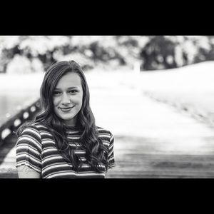 Meet your Posher, Lauren